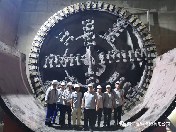 喜讯！！！北京地铁17号线左线昨日顺利接收成功，北京建工土木工程有限公司携手完美网页版为中国现代化建设再立新功！(图5)